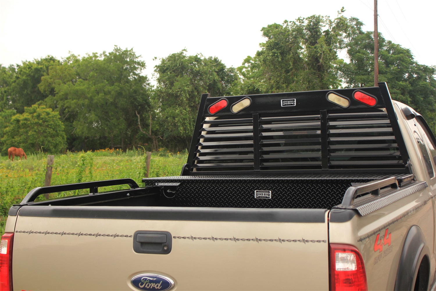 Ranch Hand CBUNALBL1 Cross Box Diamond Plate Low Profile Tool Box 70