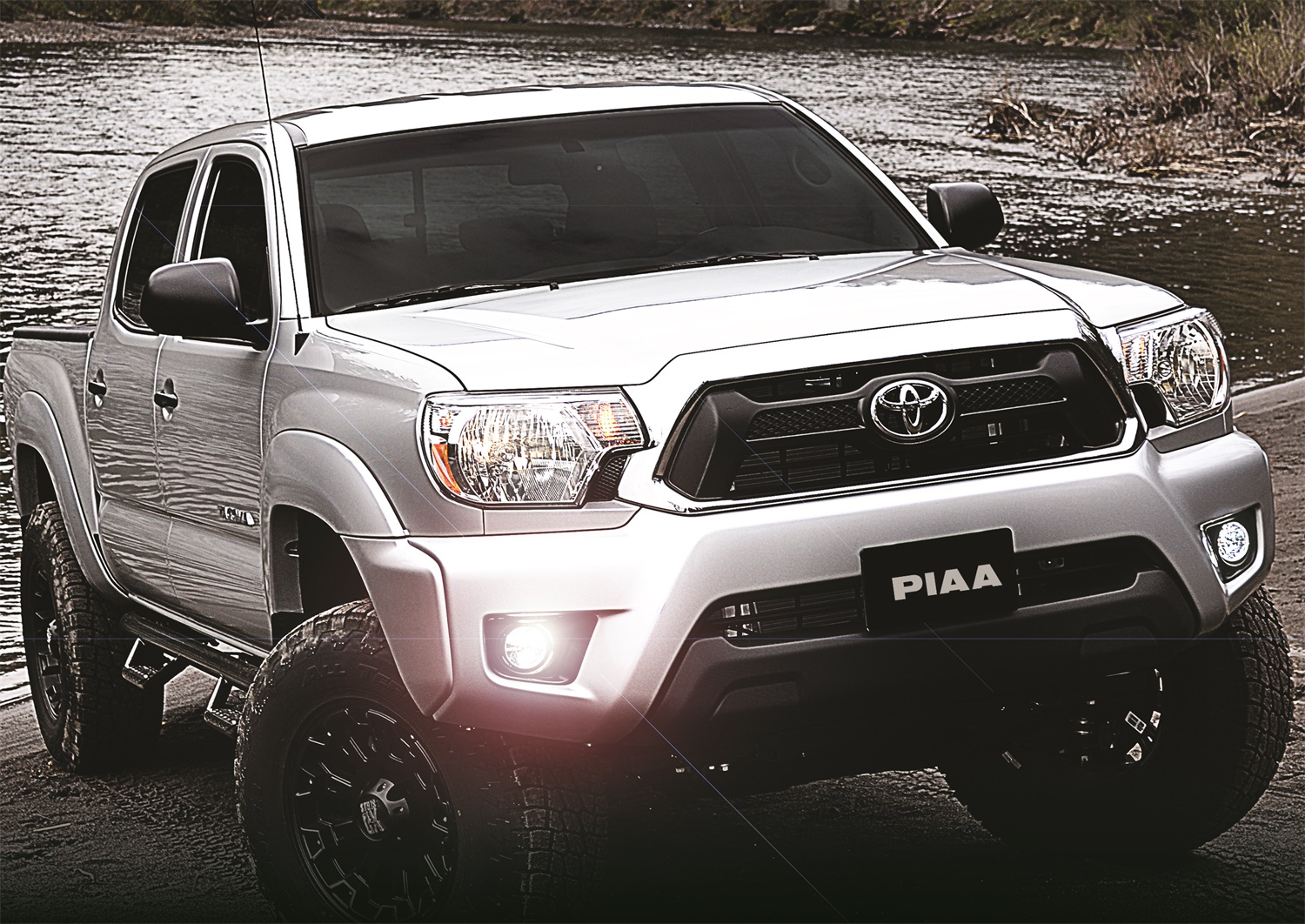 PIAA PIAA 05350 LED Fog Lamp Kit Fits 12-14 Tacoma