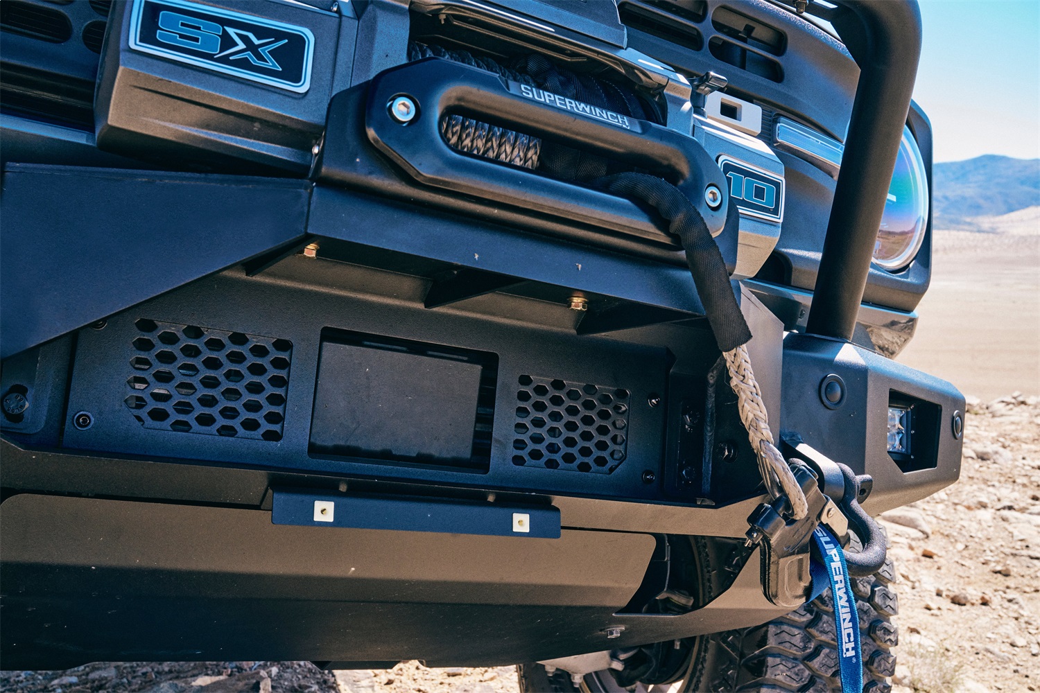 2021-2023 Ford Bronco Odyssey Front 4
