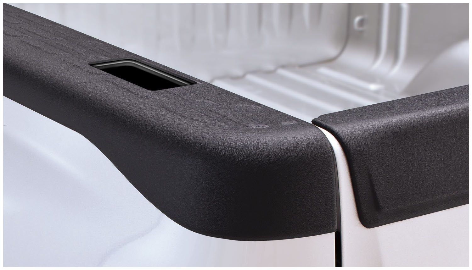 07-11 Chev Bed Cap W/hls