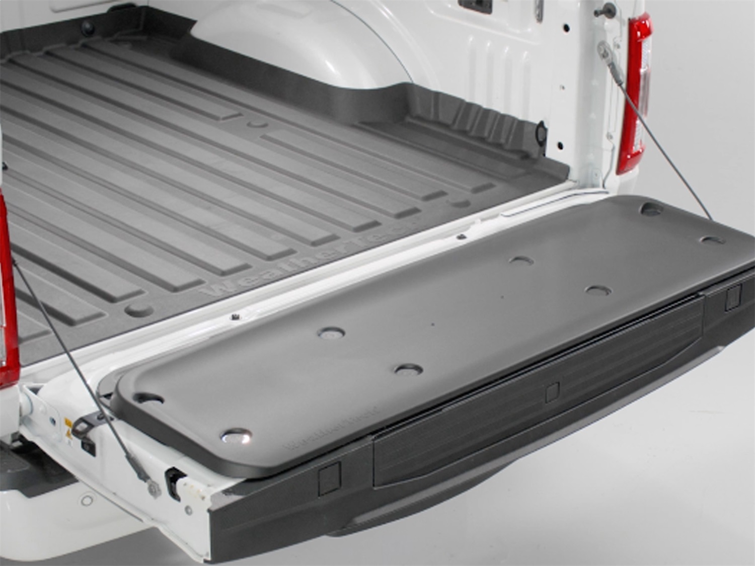 Weathertech - 81TGS01 - Tailgate Pad