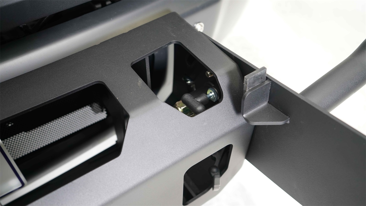 2020 Chevy Kodiak Winch Mount 5