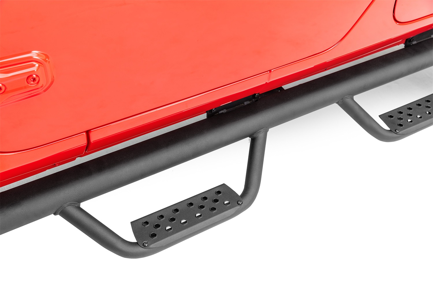 Dominator Xtreme D2 Side Steps With 4