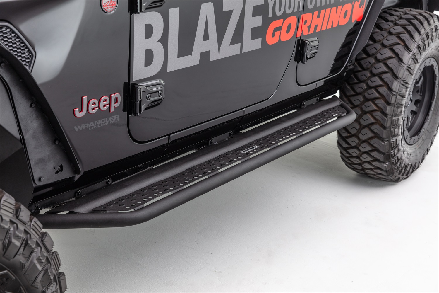 D6 18 Jeep Jlu Blk Text 2