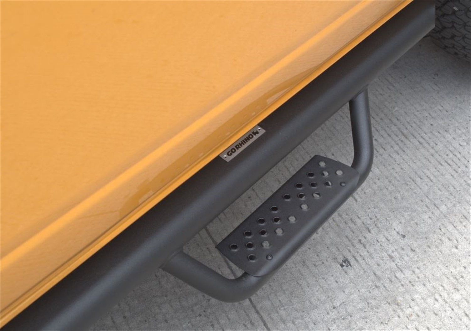 Dominator Xtreme D2 Side Steps With 3