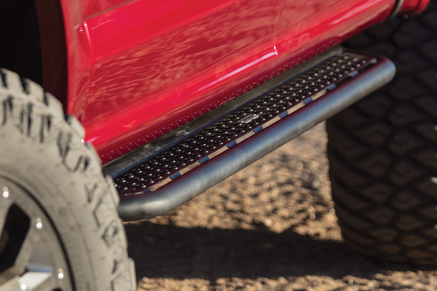 Dominator Xtreme D6 Sidesteps - Com 2