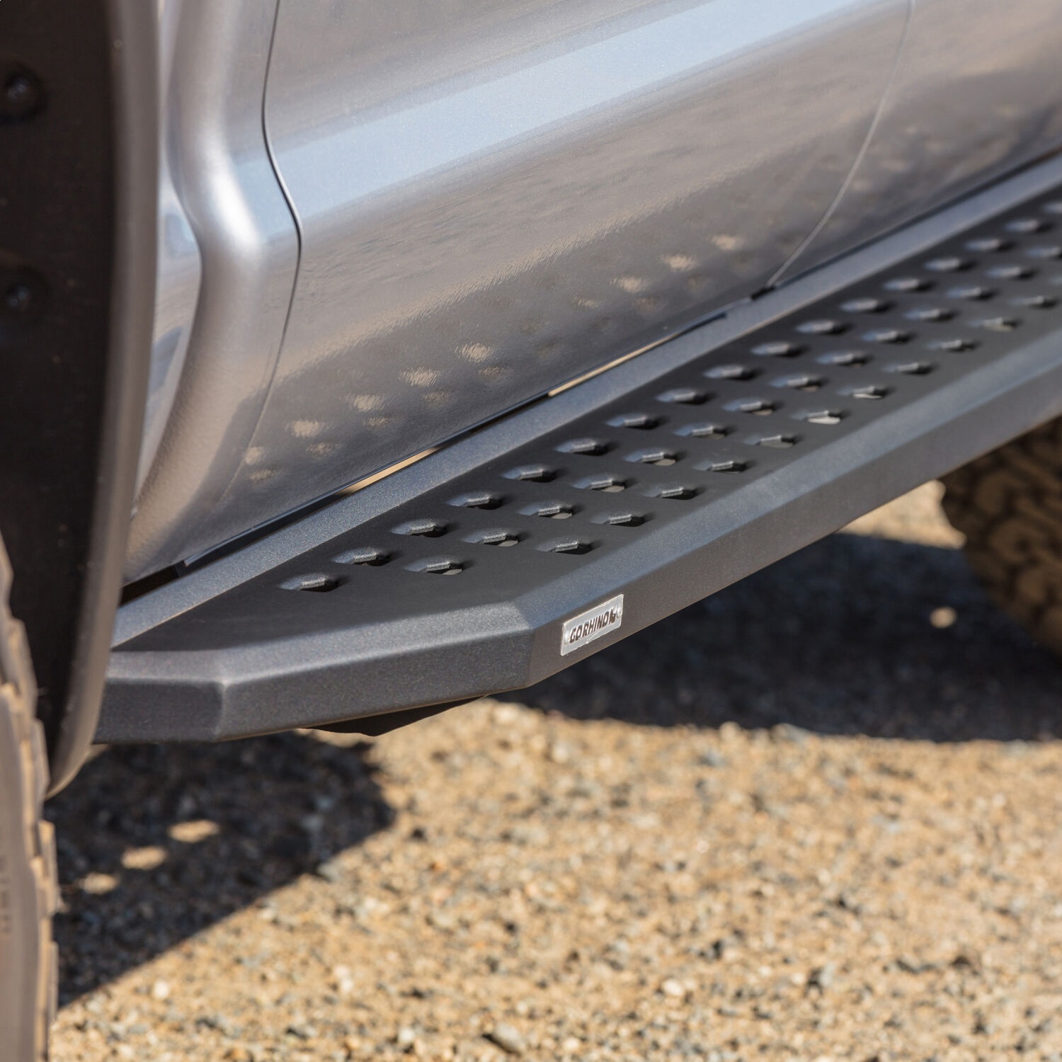 Rb20 Running Boards - Complete Kit: 3