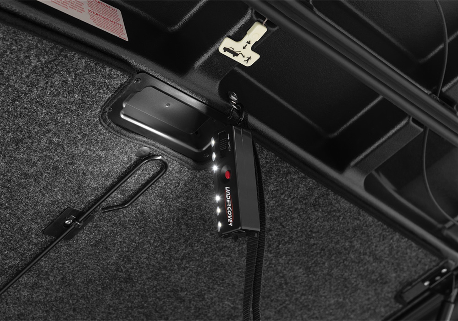 Elite LX Tonneau Cover; Hot Pepper 3