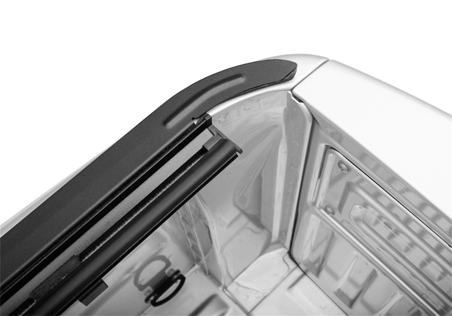 Tri-fold; Non-lockable; Black Semi- 9